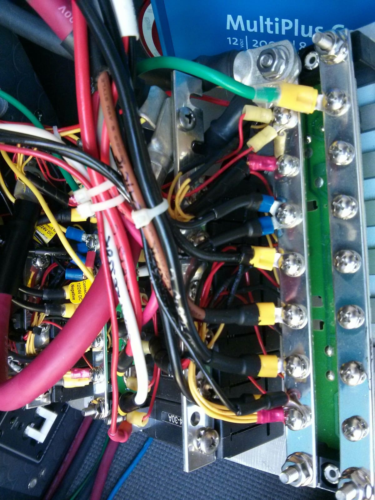12 volt distribution panel wiring