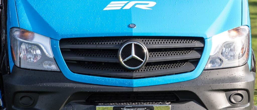2014 refresh - bumper plastic extends up to headlights