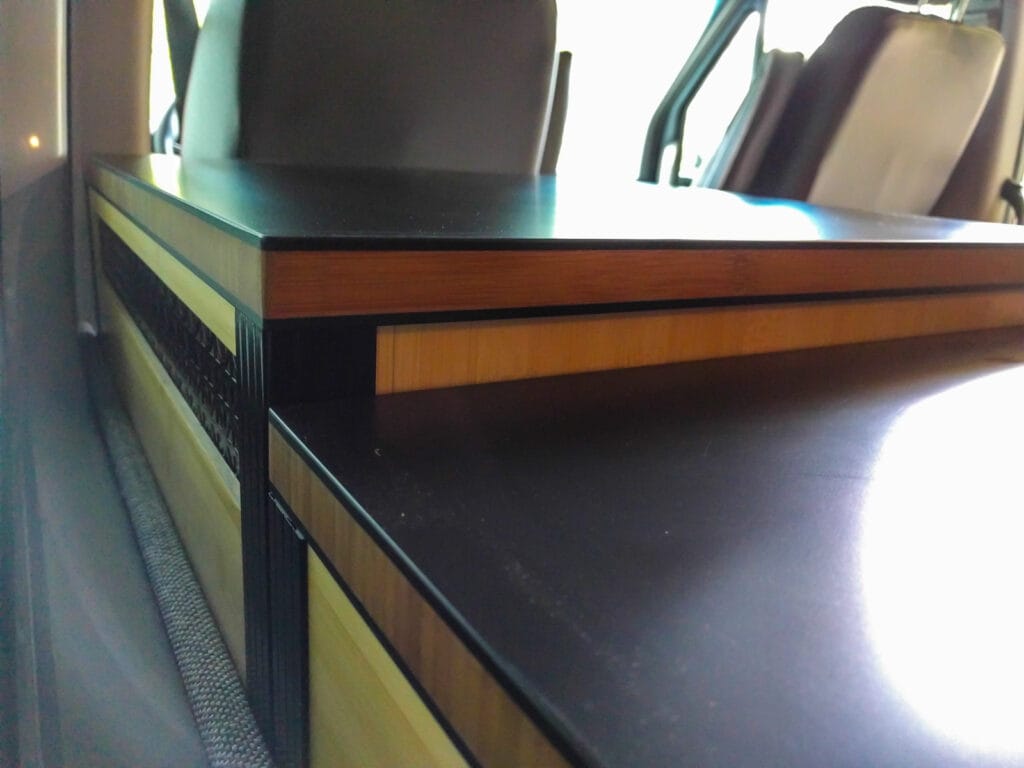 Rear fridge vent