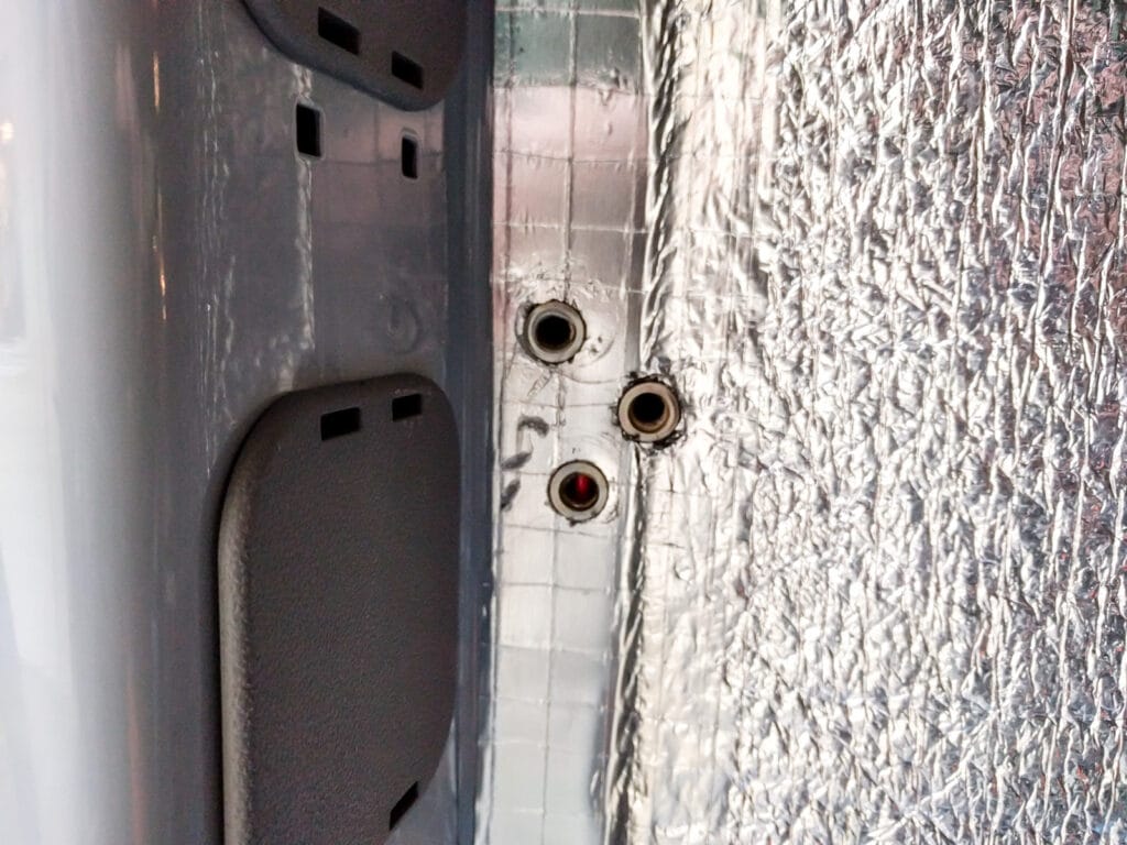 Rivnuts at D pillar (rear doors) for bed rail