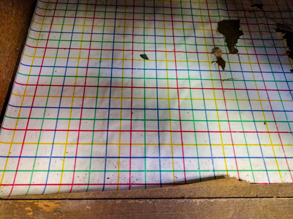 Old fashioned drawer liner looking horrible