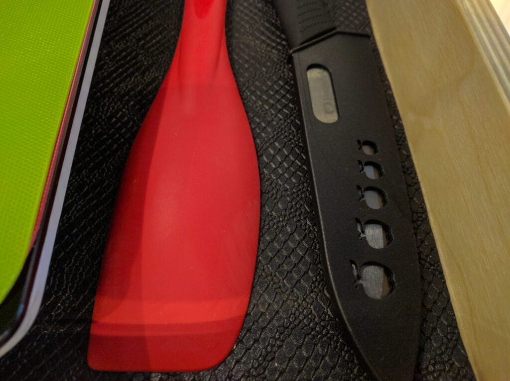 Non-slip mat in drawer