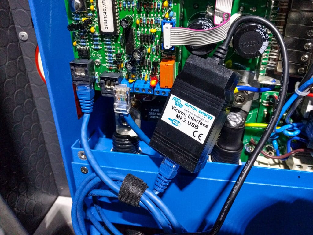 Plugging in the MK2-USB cable to a MultiPlus inverter